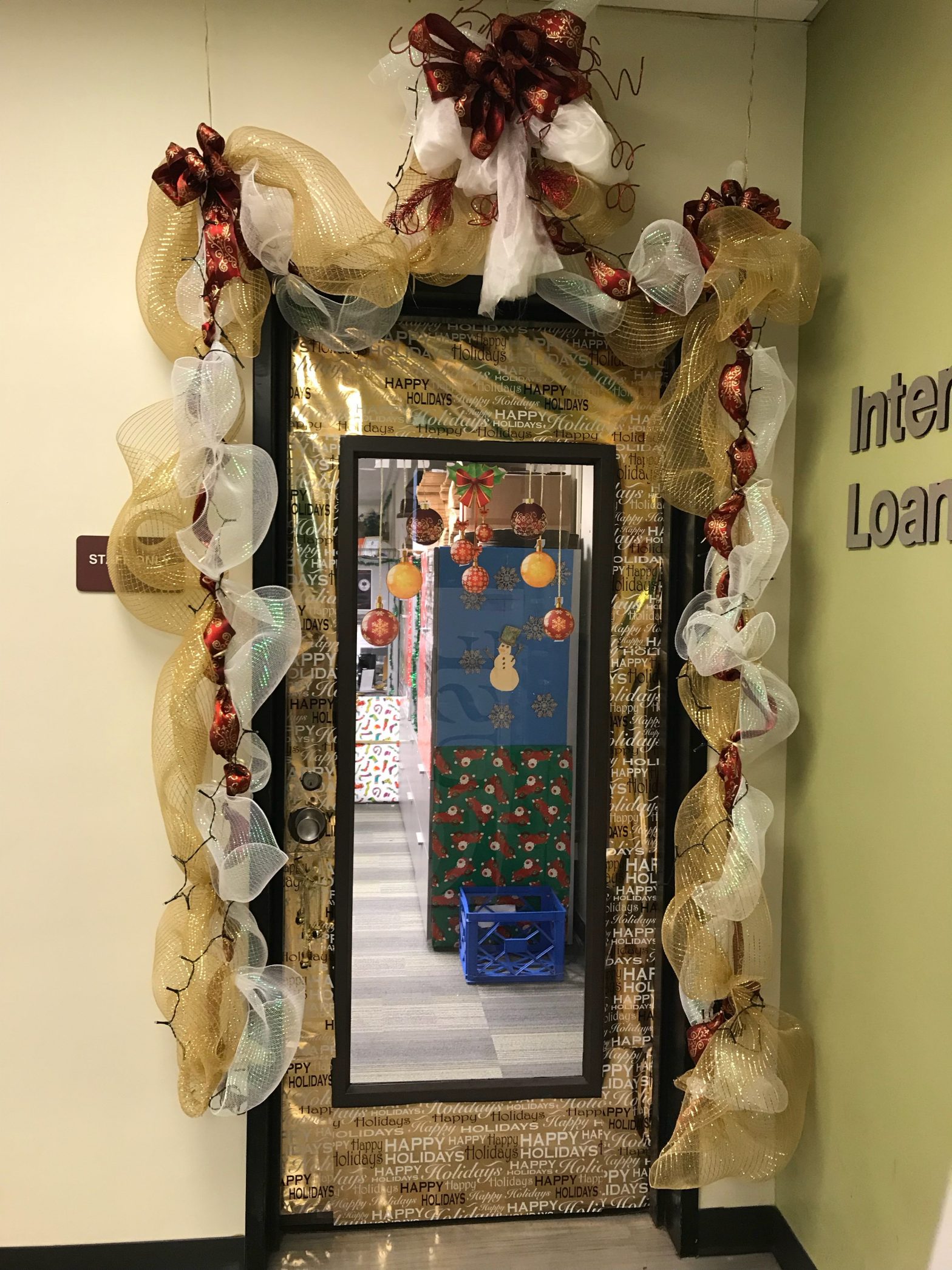 Usf Libraries Staff Library Door Decorating Contest 2018